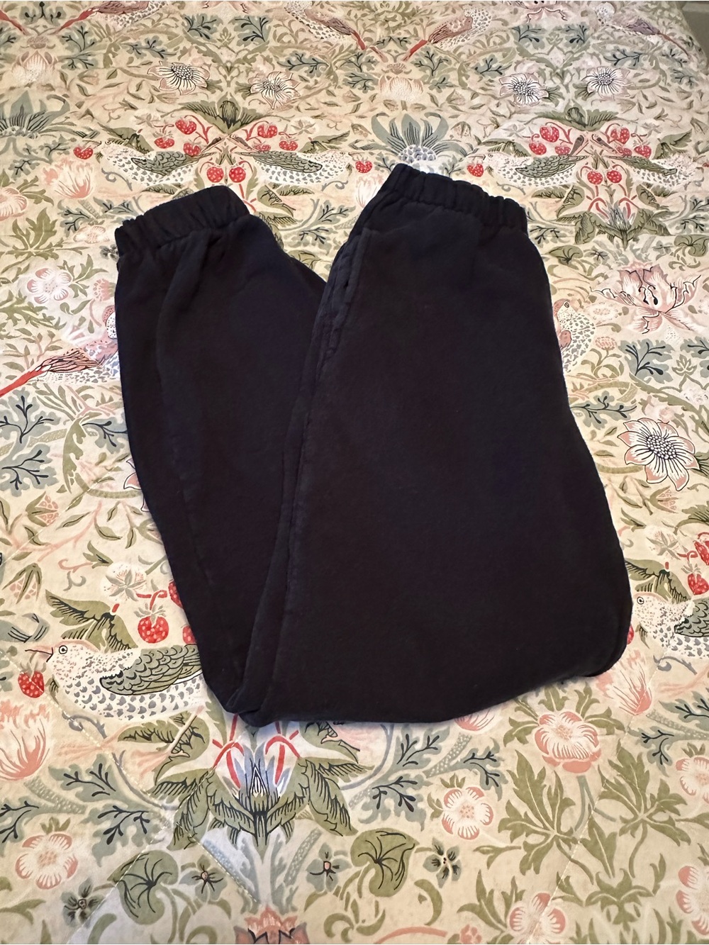 Brandy Melville Navy Elastic Cuff Joggers